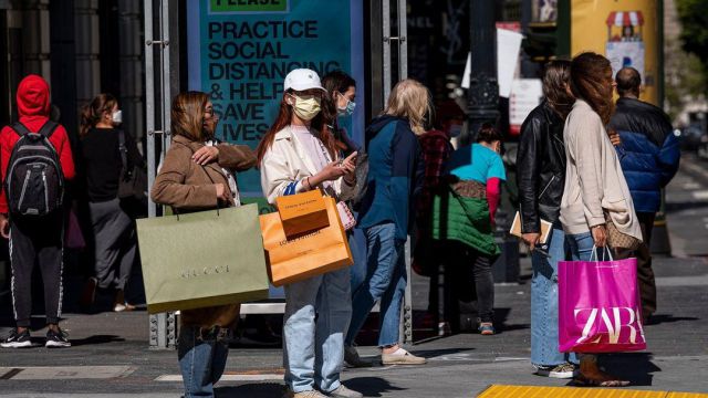 Stock Markets Cruise to Records in First Half, but Investors Grow Uneasy