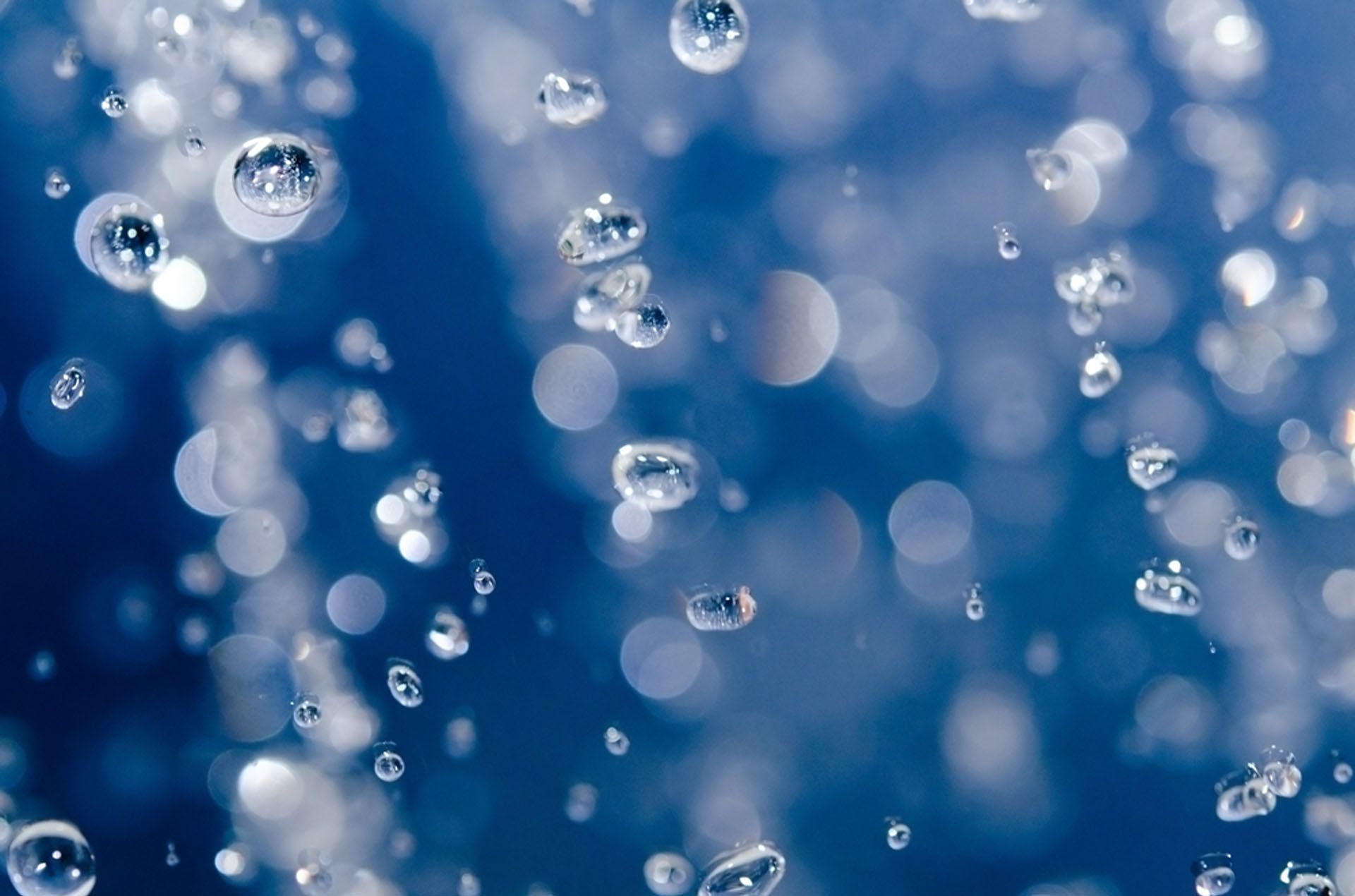 Water Drops TradInvest 19d84ce9