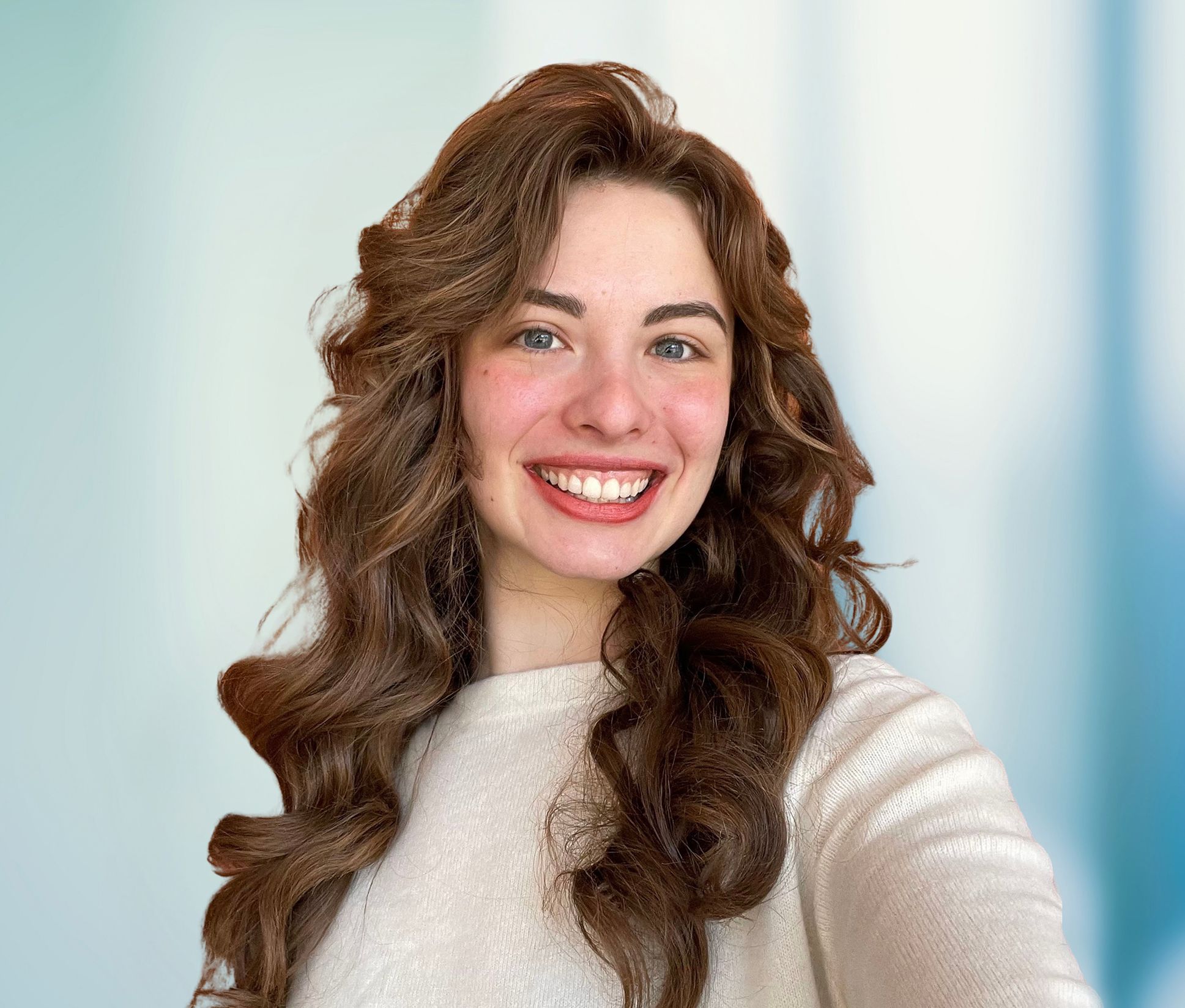Bio Isis Harper